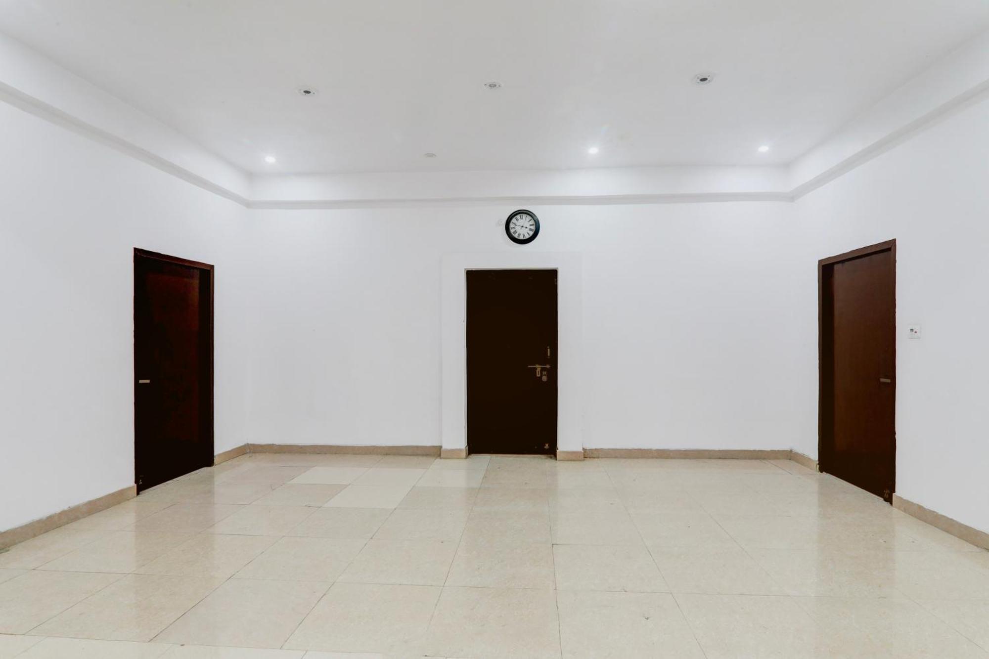 Super Hotel O Insaf Nagar Munshipuliya Formerly Vibrant Chinhat Extérieur photo