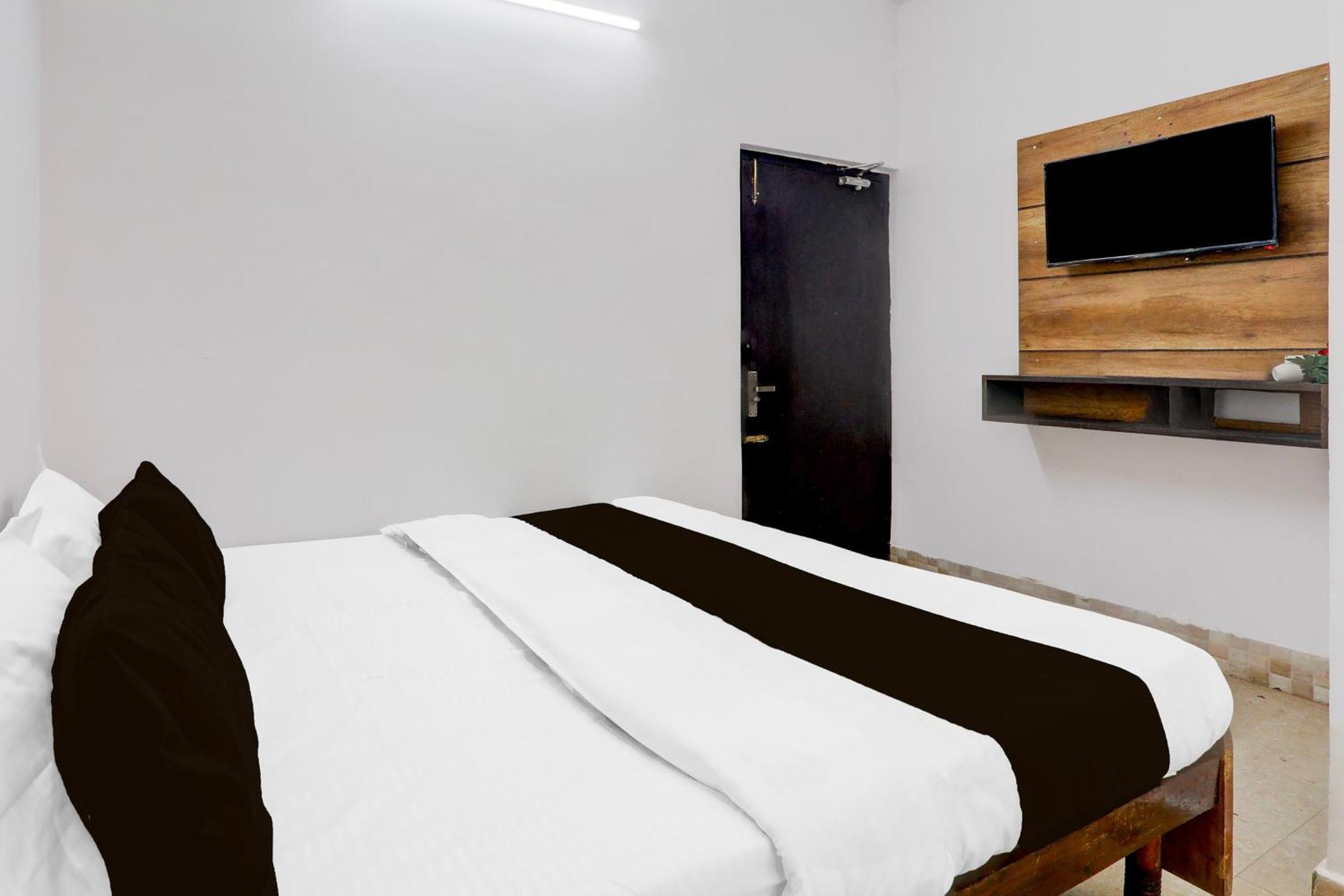 Super Hotel O Insaf Nagar Munshipuliya Formerly Vibrant Chinhat Extérieur photo