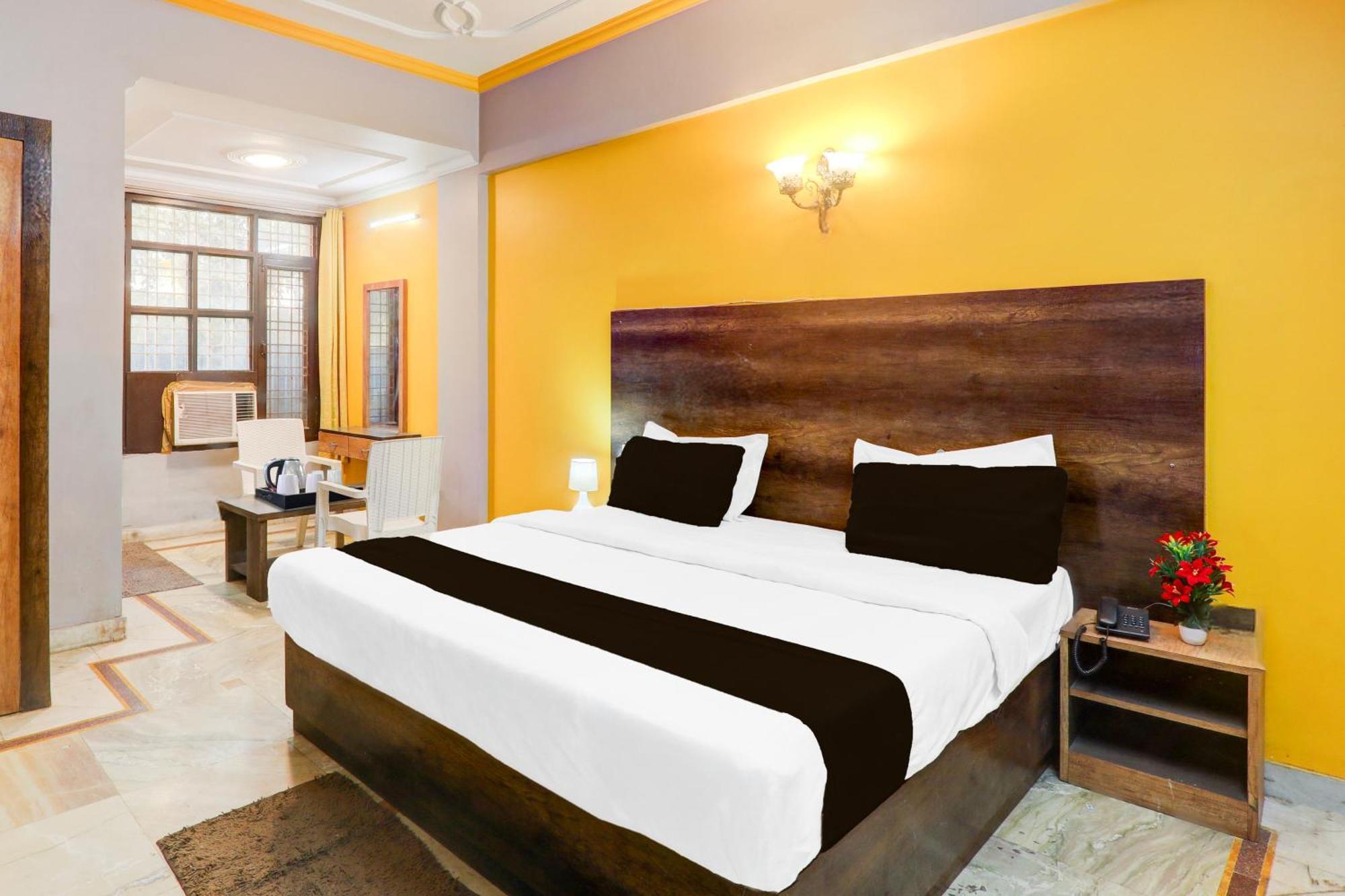 Super Hotel O Insaf Nagar Munshipuliya Formerly Vibrant Chinhat Extérieur photo