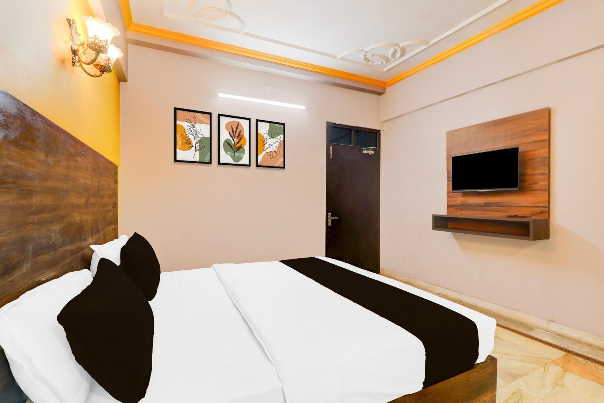 Super Hotel O Insaf Nagar Munshipuliya Formerly Vibrant Chinhat Extérieur photo